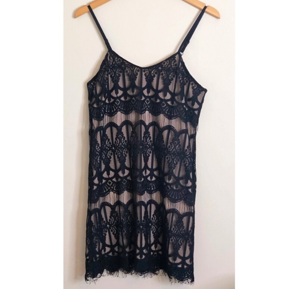 2/35$ ❤️ Lace slip dress ❤️
